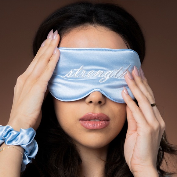 Blue Silk Sleep Set - Manifest Strength! - Picture 4 of 4